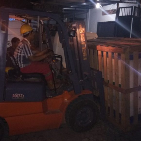 Cargo Laut Kapal Ferry
